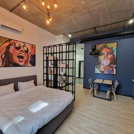 Apart Hotel Loft Almaty Exterior foto